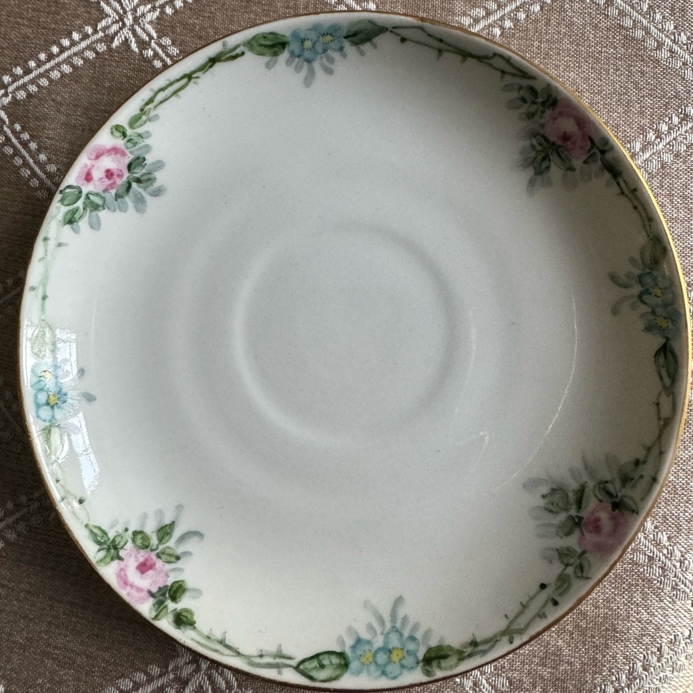 Kpm China plate - antiques - plates - dessert plates - curio cabinet decor -